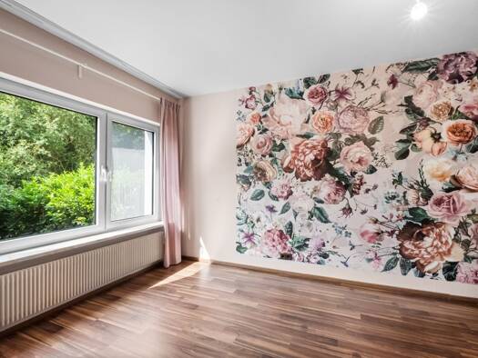 Mehrfamilienhaus zum Kauf 395.000 € 10 Zimmer 230 m² 1.031 m² Grundstück Schwebheim 97525