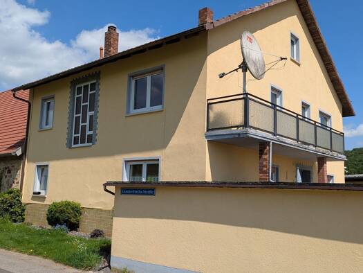 Einfamilienhaus zur Miete 890 € 7 Zimmer 162 m² frei ab 01.10.2026 Wechterswinkel Bastheim 97654
