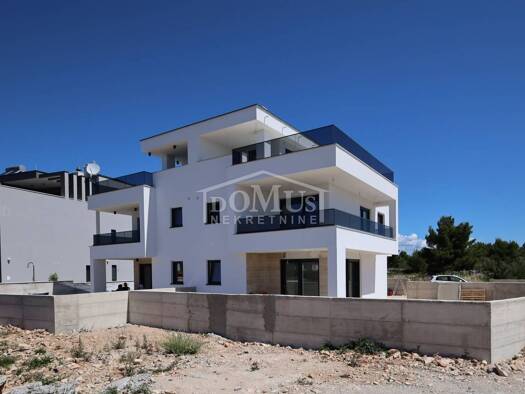 Doppelhaushälfte zum Kauf 565.000 € 4 Zimmer 200 m² Grundstück Vodice 22211