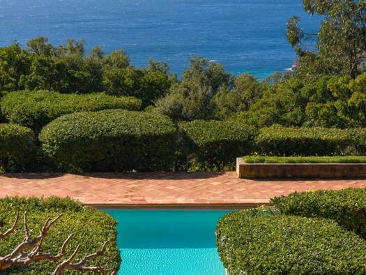 Einfamilienhaus zum Kauf 7 Zimmer 240 m² 2.439 m² Grundstück Rayol-Canadel-sur-Mer 83820
