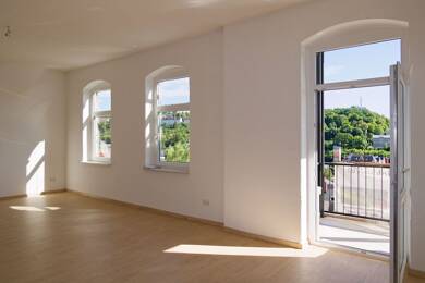 Wohnung zur Miete 718 € 3 Zimmer 102,5 m² EG Cloßstraße 6 Greiz Greiz 07973