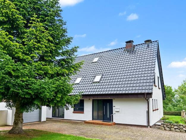 Einfamilienhaus zum Kauf 339.000 € 6 Zimmer 169 m² 717 m² Grundstück Süderstapel Stapel 25879