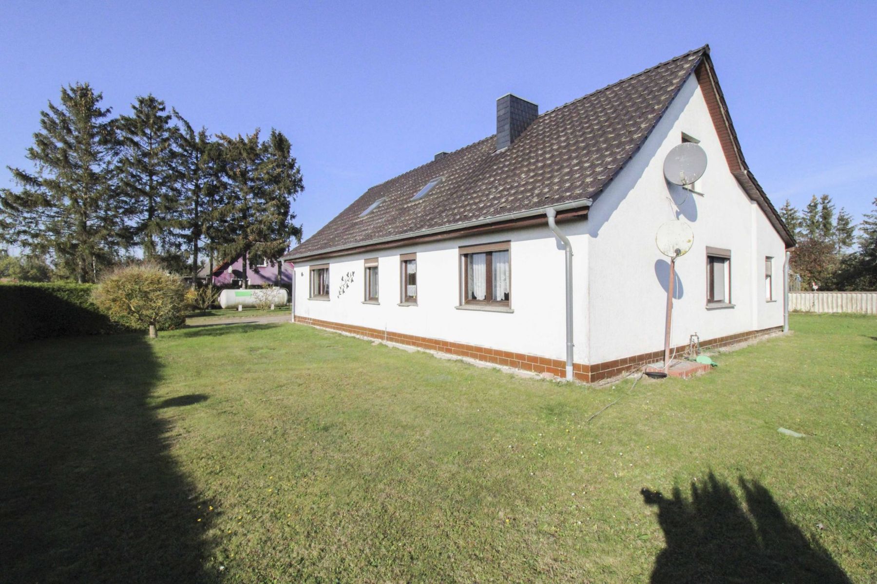 Einfamilienhaus zum Kauf 139.000 € 7 Zimmer 112,2 m²<br/>Wohnfläche 2.875,2 m²<br/>Grundstück Daberkow Daberkow 17129