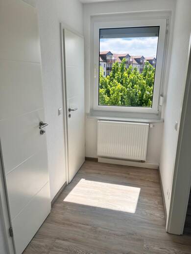Wohnung zur Miete 300 € 2 Zimmer 46 m² 3. Geschoss frei ab sofort Wettiner Ring 10 Colditz Colditz 04680
