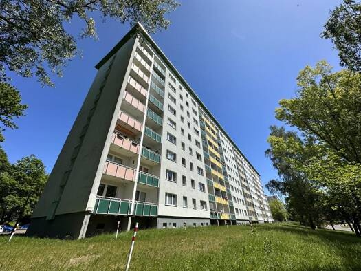 Wohnung zur Miete 368 € 3 Zimmer 69,9 m² 5. Geschoss frei ab 16.12.2026 Bernsdorfer Straße 117 Bernsdorf Chemnitz 09126