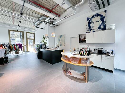 Ladenfläche zur Miete 4.340 € Landstraße 1030