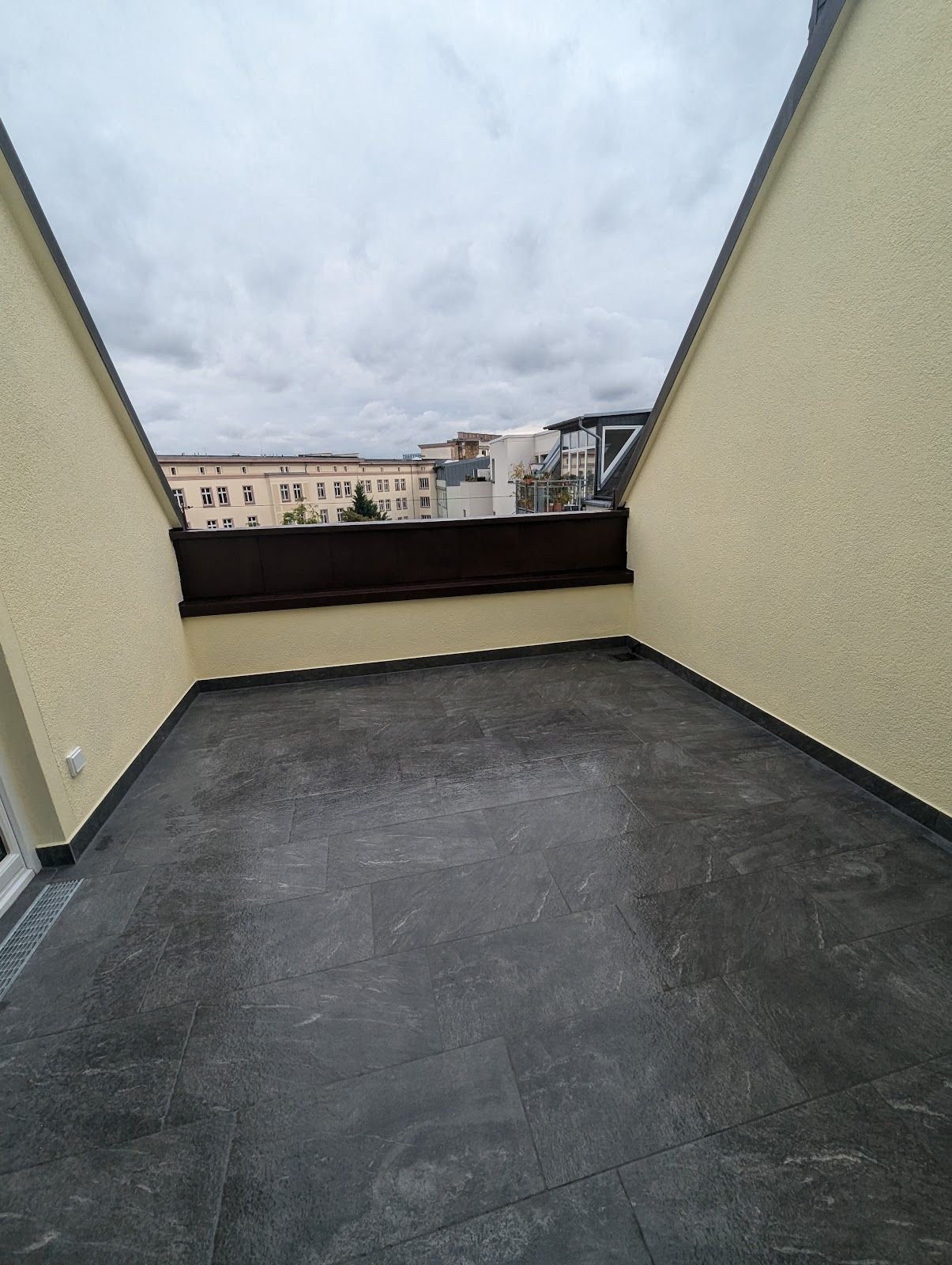 Maisonette zur Miete 1.990 € 4 Zimmer 157,5 m²<br/>Wohnfläche 3.<br/>Geschoss Ernst-Schneller-Straße 7 Zentrum - Süd Leipzig 04107