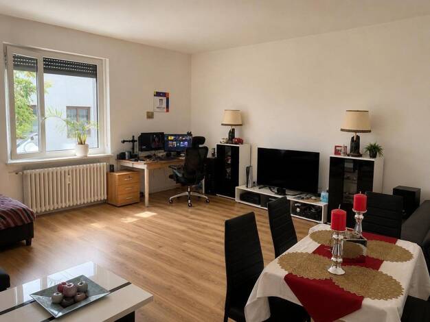 Wohnung zum Kauf provisionsfrei 299.000 € 4 Zimmer 148,5 m² 2. Geschoss Backhausstrasse 57 Philippsburg 76661
