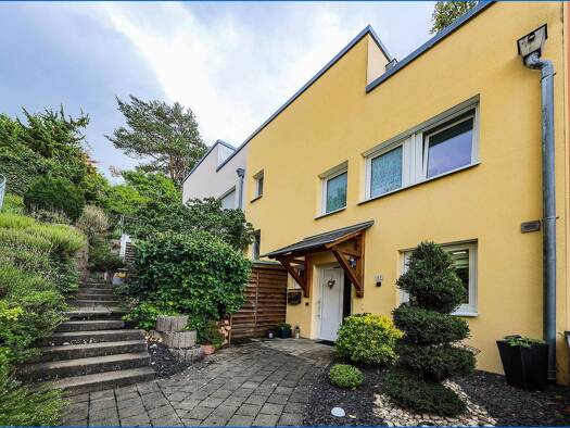 Reihenmittelhaus zum Kauf 535.000 € 4,5 Zimmer 123 m² 230 m² Grundstück Rielasingen Rielasingen-Worblingen 78239