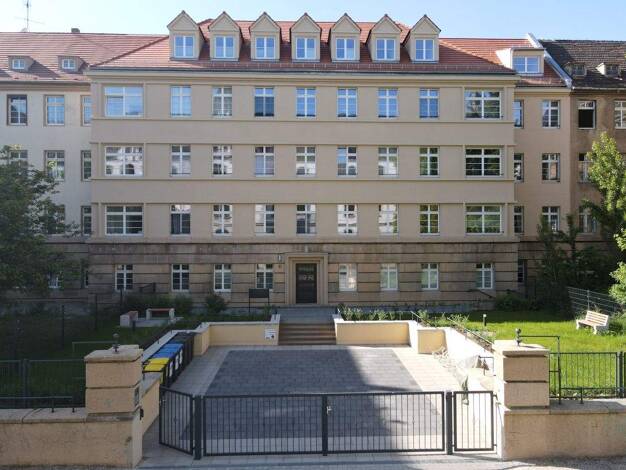 Wohnung zur Miete 999 € 4 Zimmer 89 m² 3. Geschoss frei ab 01.03.2026 Buddestraße 4 Innenstadt Halle 06112