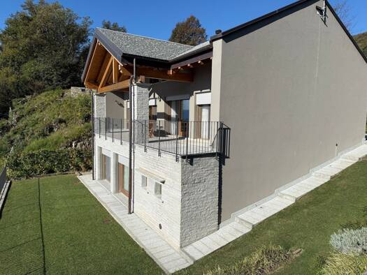 Haus zum Kauf 1.350.000 € 6 Zimmer 180 m² 400 m² Grundstück Trarego Viggiona 28826