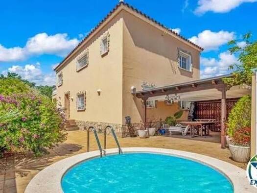 Chalet zum Kauf 465.000 € 4 Zimmer 260 m² Calle Mas Nou, 2 Castelló d'Empúries 17487
