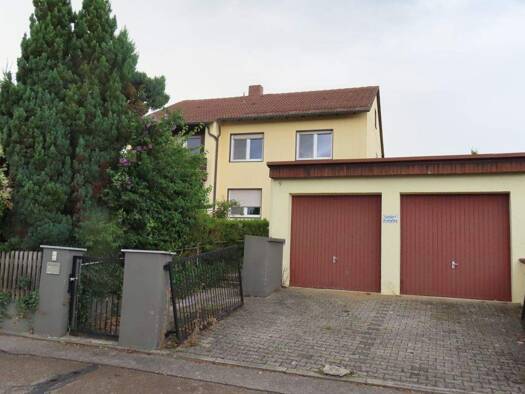 Mehrfamilienhaus zum Kauf 470.000 € 7 Zimmer 171 m² 861 m² Grundstück Langquaid Langquaid / Niederleierndorf 84085