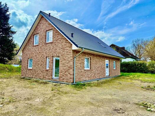 Einfamilienhaus zum Kauf - Erstbezug 365.000 € 6 Zimmer 168 m² 907 m² Grundstück Schwissel 23795