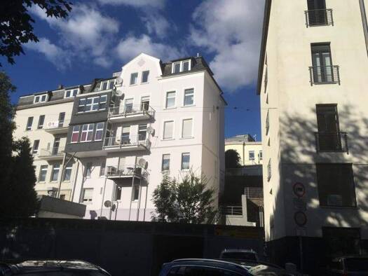 Wohnung zur Miete 1.000 € 3 Zimmer 122 m² 2. Geschoss frei ab 01.10.2025 Obergraben 17 Siegen 57072