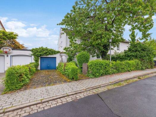 Doppelhaushälfte zum Kauf 375.000 € 7 Zimmer 111 m² 475 m² Grundstück City Bayreuth 95444