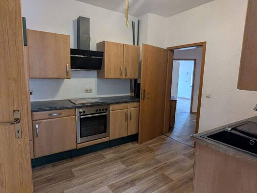 Maisonette zur Miete 700 € 5 Zimmer 125 m² 2. Geschoss frei ab sofort Plauensche Straße 37 Greiz Greiz 07973