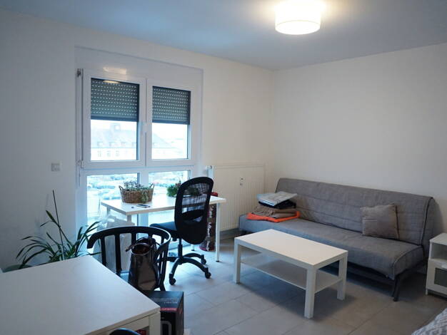 Studio zur Miete 390 € 1 Zimmer 28 m² 2. Geschoss frei ab 01.05.2026 Innenstadt Aschaffenburg 63743
