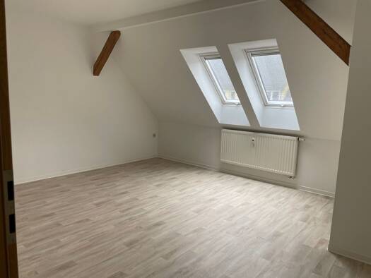 Wohnung zum Kauf provisionsfrei 94.900 € 6 Zimmer 127 m² 4. Geschoss Richard-Hofmann-Straße 5 Westend Plauen 08523