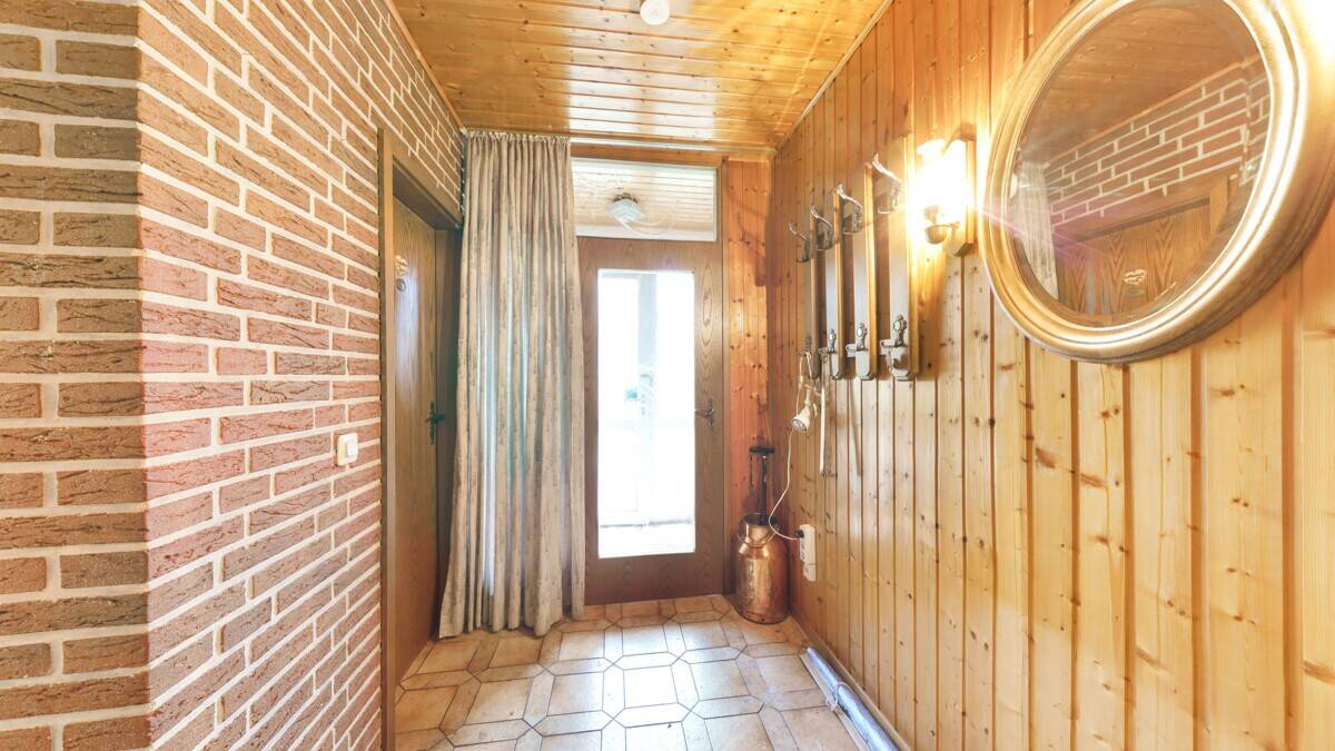 Immobilie in Leer - Gepflegtes Zweifamilienhaus in bevorzugter Lage von Leer - Loga - Bild 1