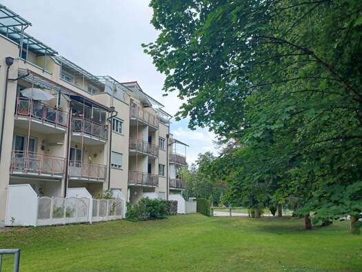 Studio zum Kauf 150.000 € 1 Zimmer 42,4 m² frei ab sofort Traunreut 83301