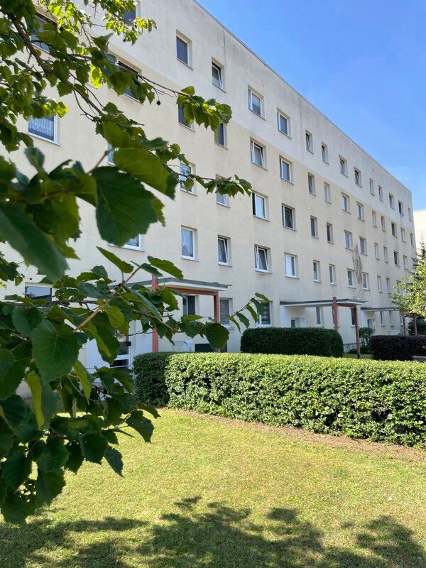 Wohnung zur Miete 397,39 € 3 Zimmer 61 m²<br/>Wohnfläche 4.<br/>Geschoss 26.09.2024<br/>Verfügbarkeit Julius-Leber-Ring 23 Roter Berg Erfurt 99087