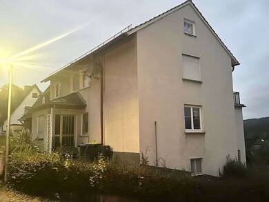 Doppelhaushälfte zur Miete 1.200 € 7 Zimmer 150,9 m² 604 m² Grundstück frei ab 01.11.2025 Philippsthal Philippsthal (Werra) 36269