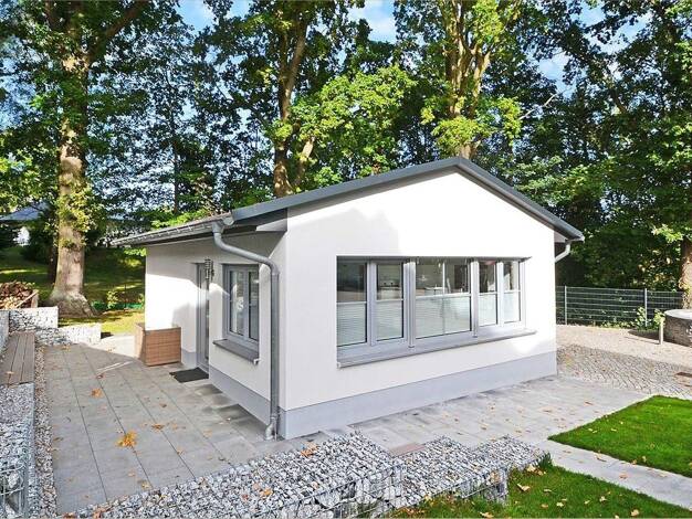 Bungalow zum Kauf provisionsfrei 236.000 € 3 Zimmer 50,4 m² 2.556 m² Grundstück frei ab sofort Neuhof Heringsdorf 17424