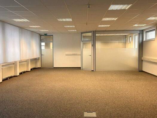 Büro zur Miete 2.803 € Wiener Neustadt 2700