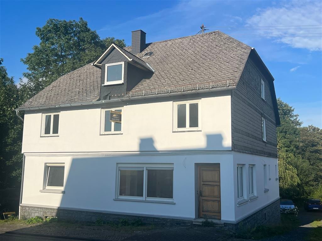 Einfamilienhaus zum Kauf 165.000 € 10 Zimmer 270 m²<br/>Wohnfläche 1.270 m²<br/>Grundstück ab sofort<br/>Verfügbarkeit Friedewald , Westerw 57520