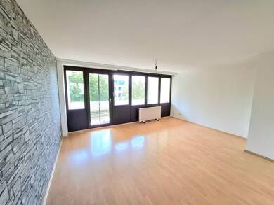 Wohnung zur Miete 1.020 € 3,5 Zimmer 90 m² EG frei ab sofort Mainaschaff 63814