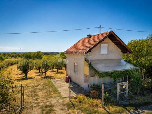 Einfamilienhaus zum Kauf 47.000 € 4 Zimmer 3.744 m² Batina, Draž Draž 31305