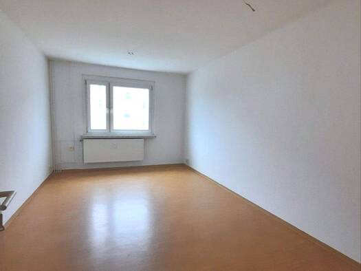 Wohnung zur Miete 173 € 1 Zimmer 36 m² 1. Geschoss frei ab sofort Franz-Liszt-Ring 10 Markneukirchen 08258