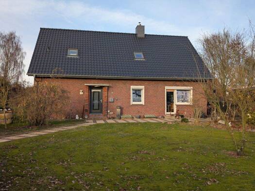 Einfamilienhaus zum Kauf 230.000 € 6 Zimmer 176 m² 1.974 m² Grundstück Schweinebrück Zetel 26340