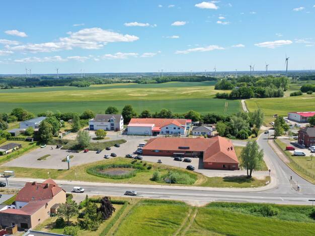 Ladenfläche zur Miete 1.639 € 409,7 m² Verkaufsfläche Satow Satow 18239
