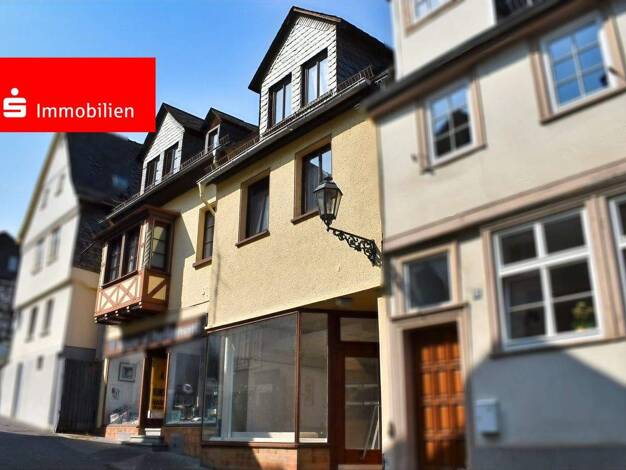 Mehrfamilienhaus zum Kauf 179.000 € 8 Zimmer 203 m² 253 m² Grundstück Weilburg 35781