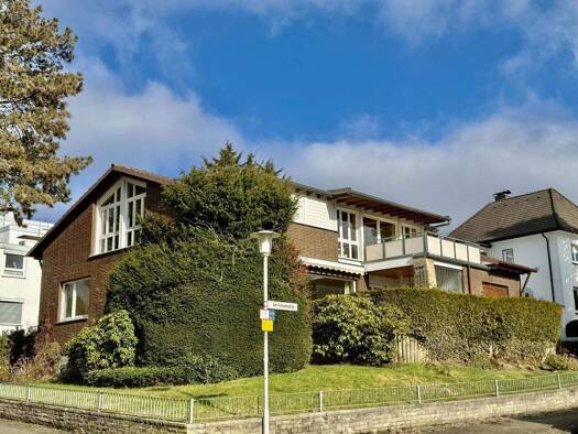 Einfamilienhaus zum Kauf 394.500 € 5 Zimmer 243 m² 606 m² Grundstück Bad Pyrmont 31812