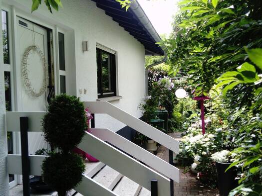 Einfamilienhaus zum Kauf 848.000 € 4 Zimmer 169 m² 562 m² Grundstück Neuenhain Bad Soden 65812
