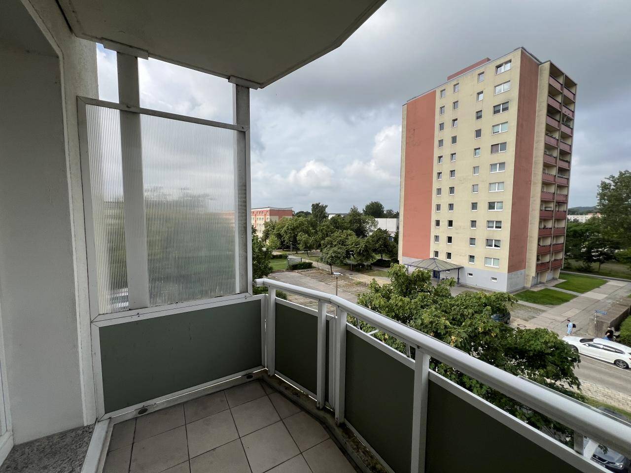 Property thumbnail 2