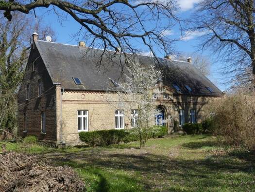 Haus zum Kauf provisionsfrei 295.000 € 7 Zimmer 7.964 m² Grundstück Walkendorf Walkendorf 17179