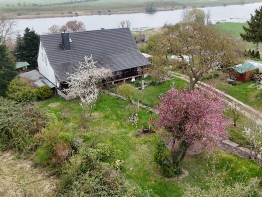 Mehrfamilienhaus zum Kauf 410.000 € 8 Zimmer 360 m² 2.500 m² Grundstück Nitzow Havelberg 39539