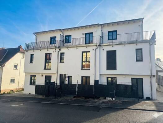 Reihenhaus zur Miete 3.250 € 7 Zimmer 185 m² 230 m² Grundstück frei ab 01.11.2026 Wiesbadener Straße 229 Schneidhain Königstein 61462