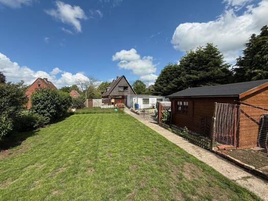 Einfamilienhaus zum Kauf 320.000 € 5 Zimmer 173 m² 1.139 m² Grundstück Pahlen 25794