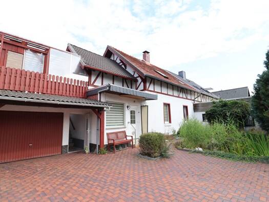 Doppelhaushälfte zum Kauf 199.000 € 4 Zimmer 141 m² 415 m² Grundstück Velpke Velpke 38458