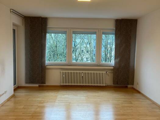 Wohnung zur Miete 1.390 € 3 Zimmer 75 m² Geschoss 3/4 frei ab 01.02.2026 Ostend Frankfurt am Main 60385