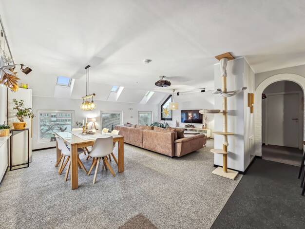 Mehrfamilienhaus zum Kauf 549.000 € 8 Zimmer 200,3 m² 898 m² Grundstück Niederau Düren 52355