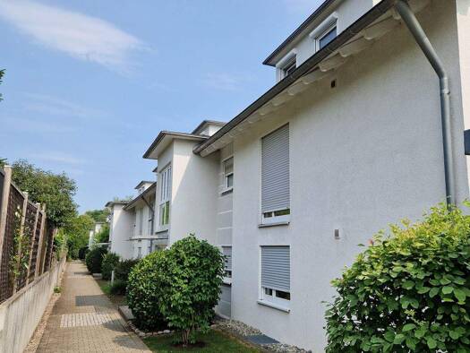 Terrassenwohnung zur Miete 990 € 3 Zimmer 77,2 m² 2 Geschosse frei ab 01.05.2026 Am Sportplatz 7 1 Markdorf 88677