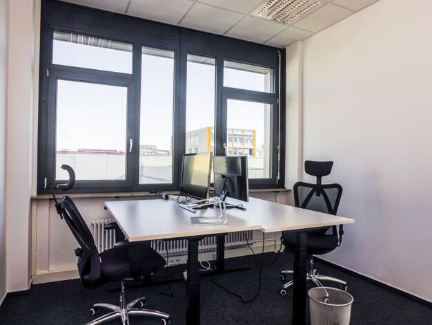 Bürofläche zur Miete provisionsfrei 395 € 24 m² Bürofläche Breitwiesenstraße Möhringen Stuttgart 70565