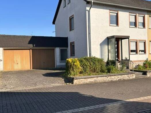 Doppelhaushälfte zum Kauf 259.000 € 6 Zimmer 100 m² 579 m² Grundstück frei ab sofort Diez 65582