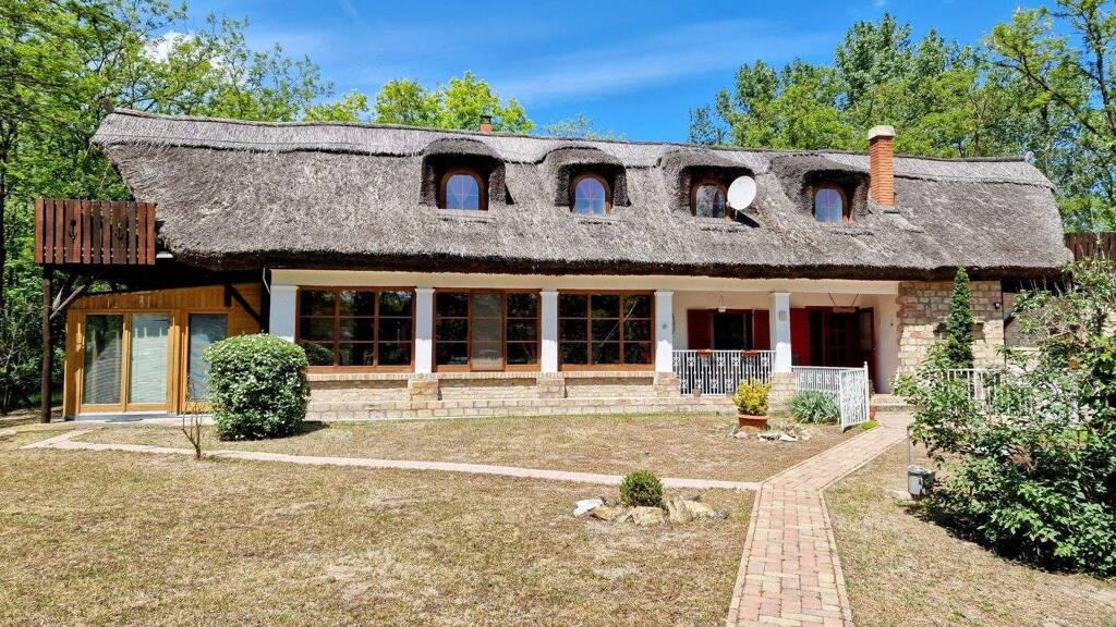 Bauernhof zum Kauf 250.000 € 133 m² 8.717 m² Grundstück Kerekegyháza 6041